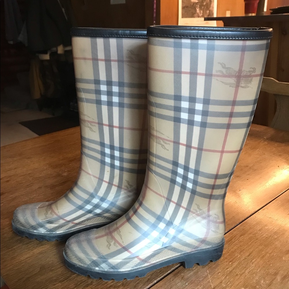 Authentic Burberry Rainboots - 8.5 US